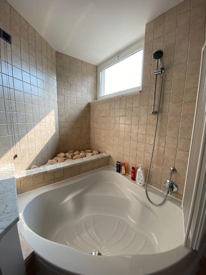 Attico With Big Terrace In Residence With Pool Valbrona Екстер'єр фото